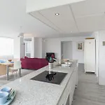 דירה Playamar Loft, With Pool And Terrace *
